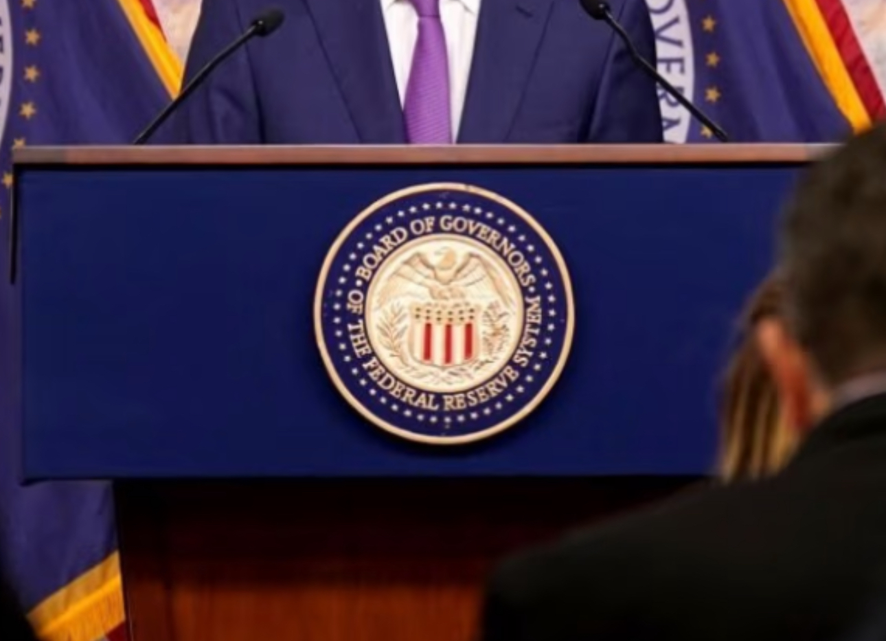 美國聯邦基金利率下調25個基點 至3.50%-3.75%